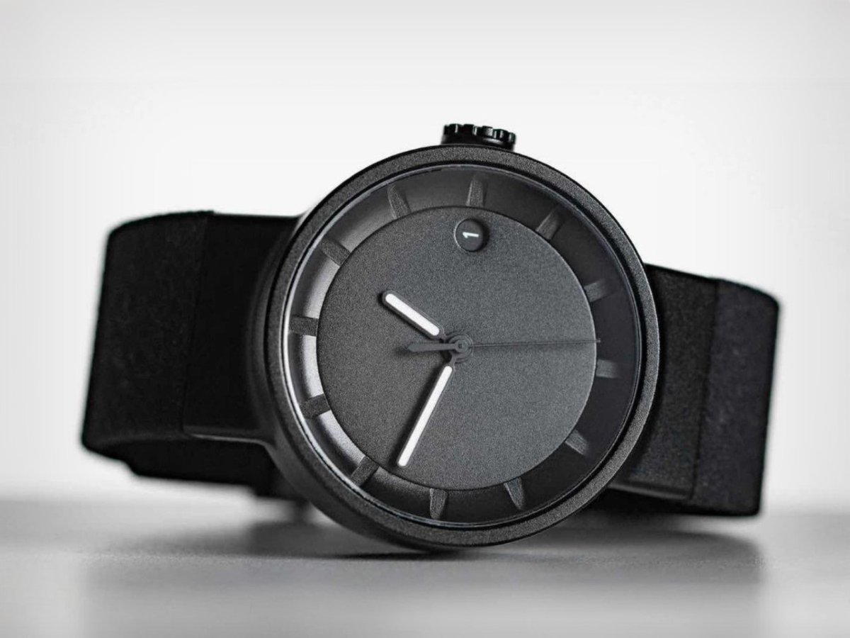 yankodesign's tweet image. Johan Link’s LinkOne Watch Masterfully Fuses Icelandic Nature with Scandinavian Minimal Design yankodesign.com/2024/07/28/joh…