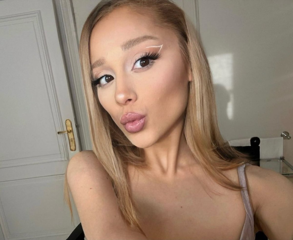 jadenspov's tweet image. Mother looks so gooddddd