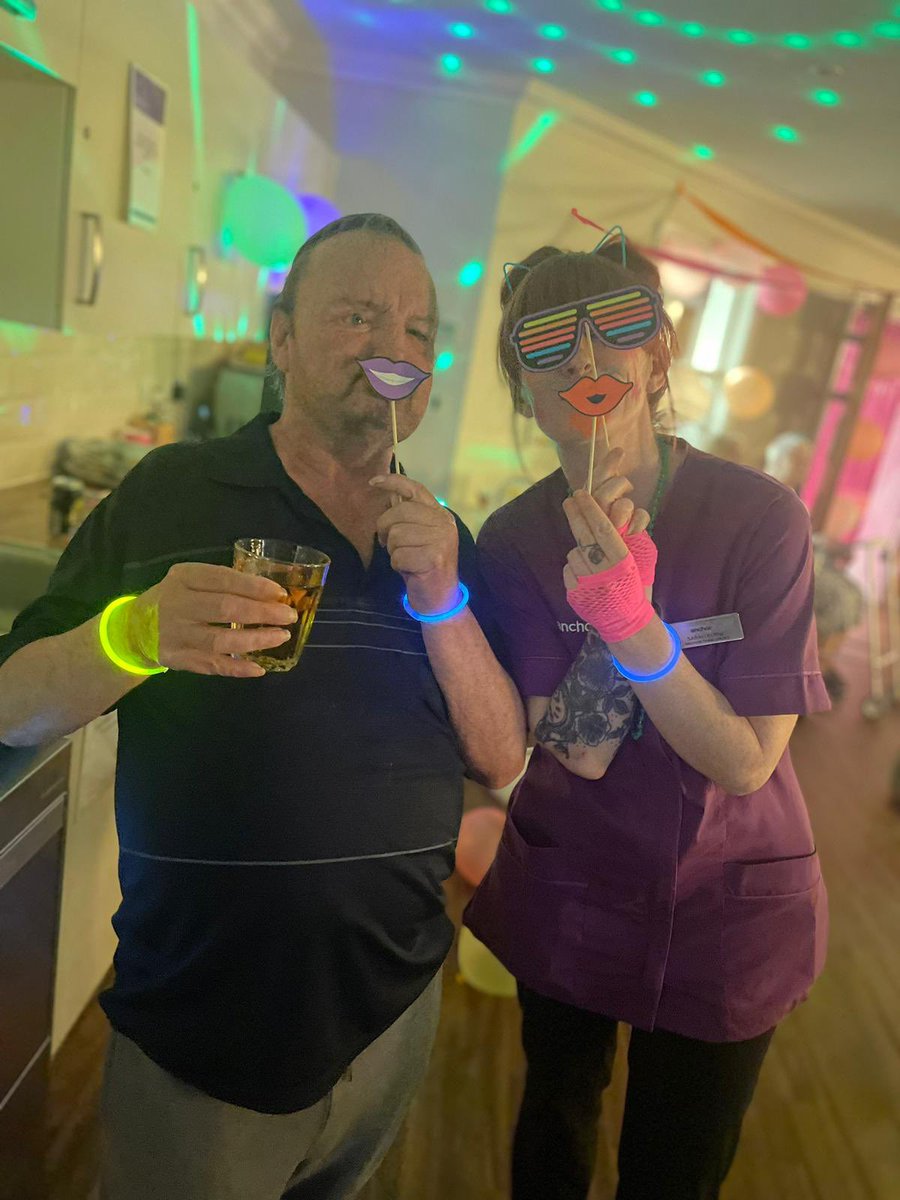 Oak Tree Lodge care home tweet media