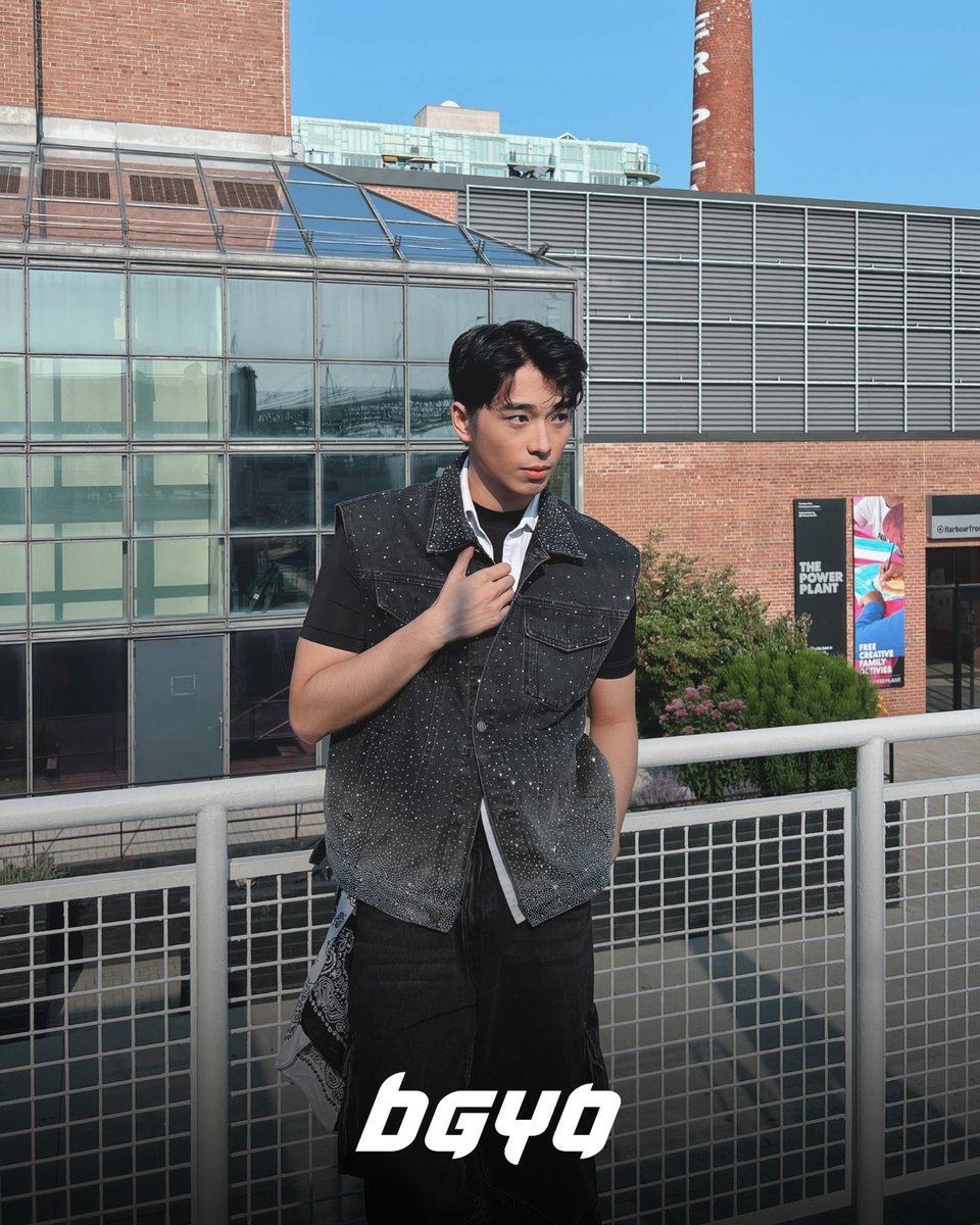 bgyo_ph's tweet photo. #BGYO | #FunToronto2024 Photo Series 🇨🇦
💎 @BGYO_Gelo

It was a blast performing in Toronto again! Made even more special by meeting global ACEs, locals, at syempre mga kababayan natin! Maraming salamat!🫶🥰🇵🇭 #BGYO_CANtakeUS https://t.co/2gzpNvd4Dj