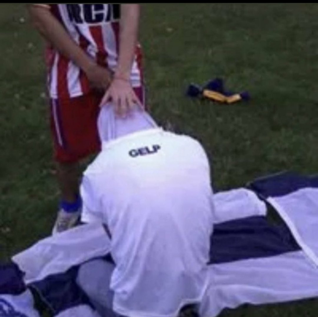 Boquearon toda la semana y se terminaron yendo con el culo lleno de leche. Cómo siempre.