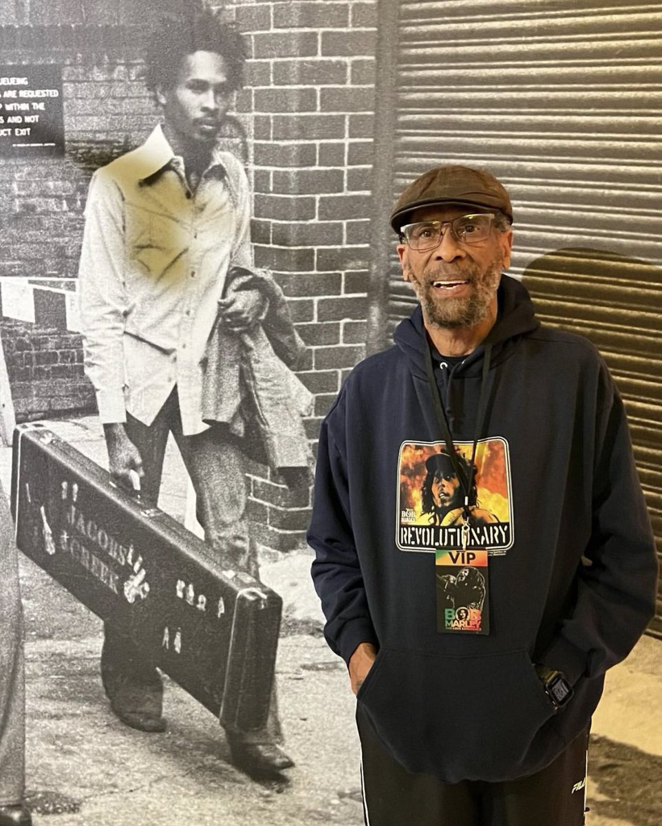 bobmarley's tweet photo. Wishing a heavenly happy birthday to Kenneth Neville Anthony Garrick, CD—Bob’s close friend and Art/Lighting Director, former Executive Director of the Bob Marley Museum, Historical Advisor to the ‘Bob Marley: One Love’ film, and longtime friend and advisor to the family. Bless up Neville 🎂🕊️

“Neville, you g’waan like you love herb more than the rest of we (laughs). Don’t worry, we a-guh hold some for you.” #BobMarley

@NevilleGarrick #nevillegarrick #bobmarley #earthstrong #birthday #hbd