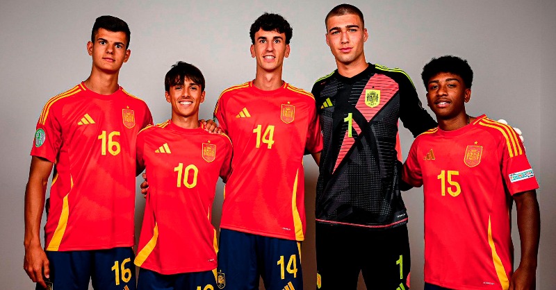 lafabricacrm's tweet photo. 🇪🇸 🏆 ¡Cinco madridistas, campeones del Europeo sub-19 con España! 👏
#U19EURO