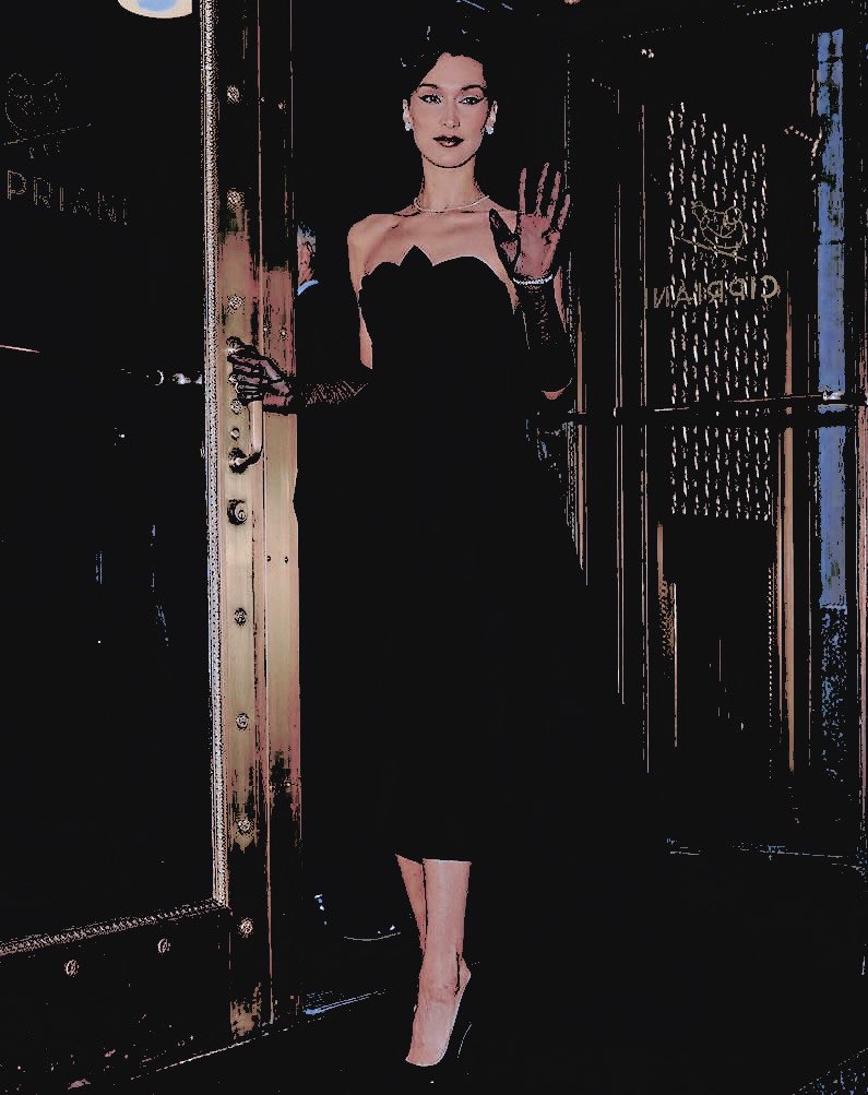 happy 𝙘𝙖𝙨𝙩𝙡𝙚𝙘𝙤𝙢𝙞𝙣𝙜 to all who celebrate!