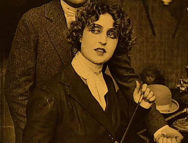 danidandelion's tweet photo. @KazRowe Caught you time travelling!!!

Image is Pina Menichelli in "Il padrone delle ferriere" (Eugenio Perego, 1919) https://t.co/Lu5Er5Ntns