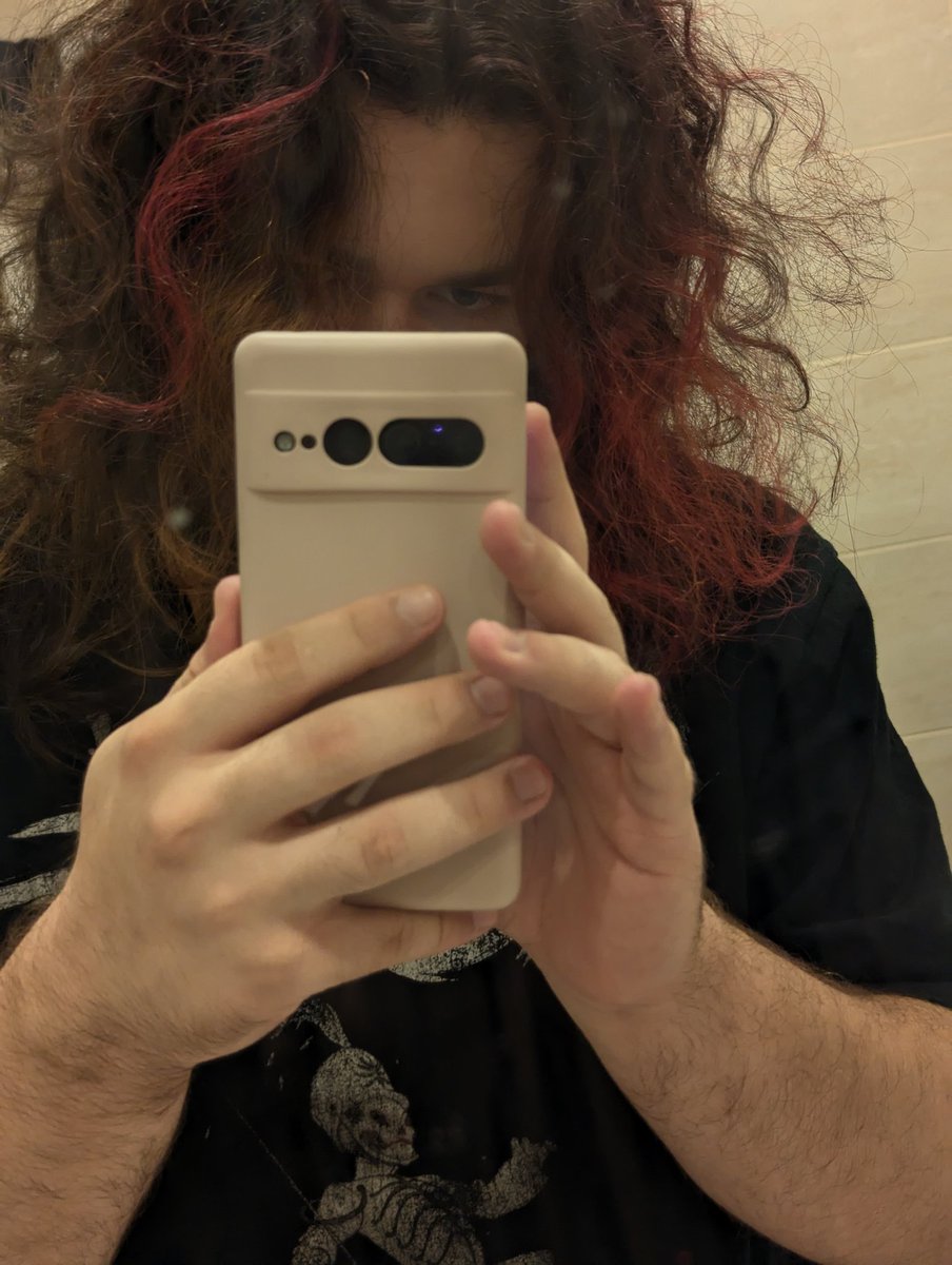 Andriy_08 tweet media