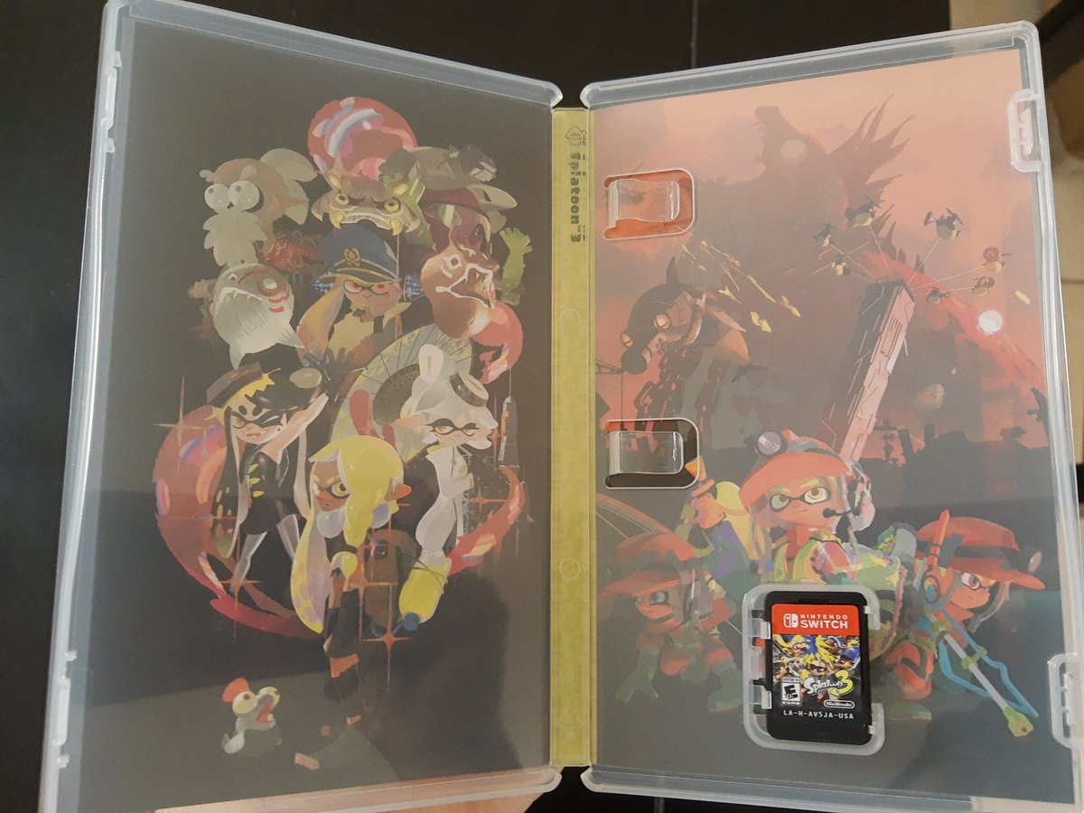 Alexgho2t's tweet photo. Mi bro me llegó con la sorpresa que me regaló el splatoon 3 totalmente nuevo el empaque y todo eso, al chile no me lo esperaba jsjsjs y eso que le pedi prestado su splatoon para jugarlo y me terminó gustando, gracias por eso mano 🫂
Ya tengo splatoon 3 para rato 
🤟🔥 https://t.co/N8qp2JpW1Z