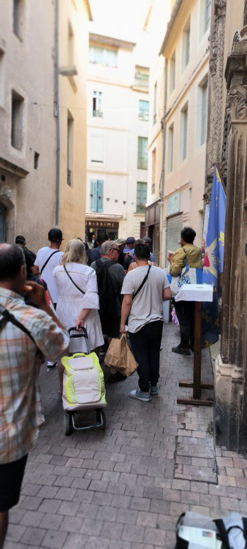 CercleRoi's tweet photo. [LA POULE AU POT D’HENRI IV]
120 repas offerts ce soir avec un buffet copieux !
Merci à tous les bénévoles mobilisés pendant ces vacances. 

À l’école de saint Vincent de Paul : «C’est aimer Dieu de la bonne manière que d’aimer les autres ».

⚜️ https://t.co/CakaPfTmdN https://t.co/fBNgXw3ZDN