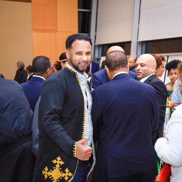 One of our Timeless piece the Golden Embroidered TW Coat 2.0 spotted in #EthiopianEmbassy in the U.S 

Dm for order worldwide shipping available🌏