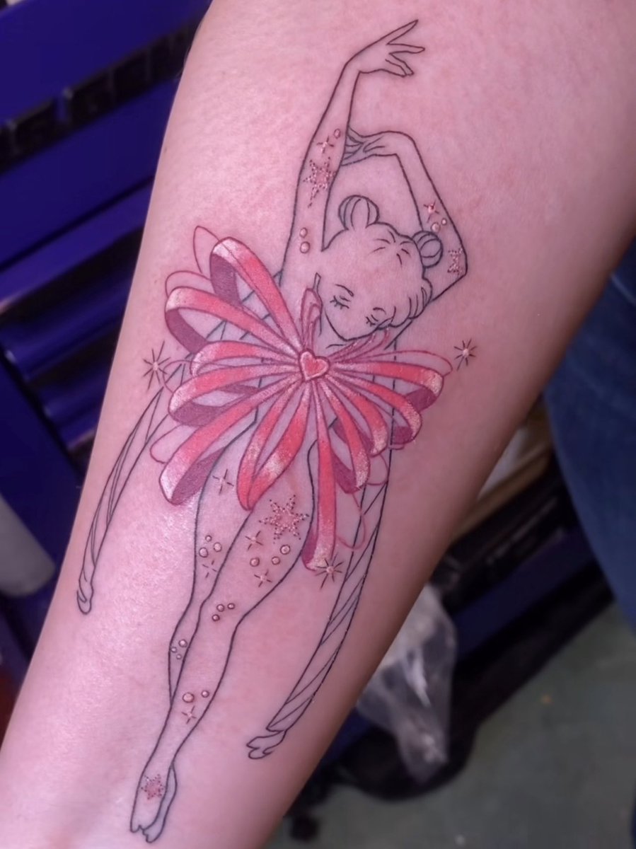 luvpillarz's tweet photo. new ink ✨🌙 #sailormoon https://t.co/YrbvXigEYw