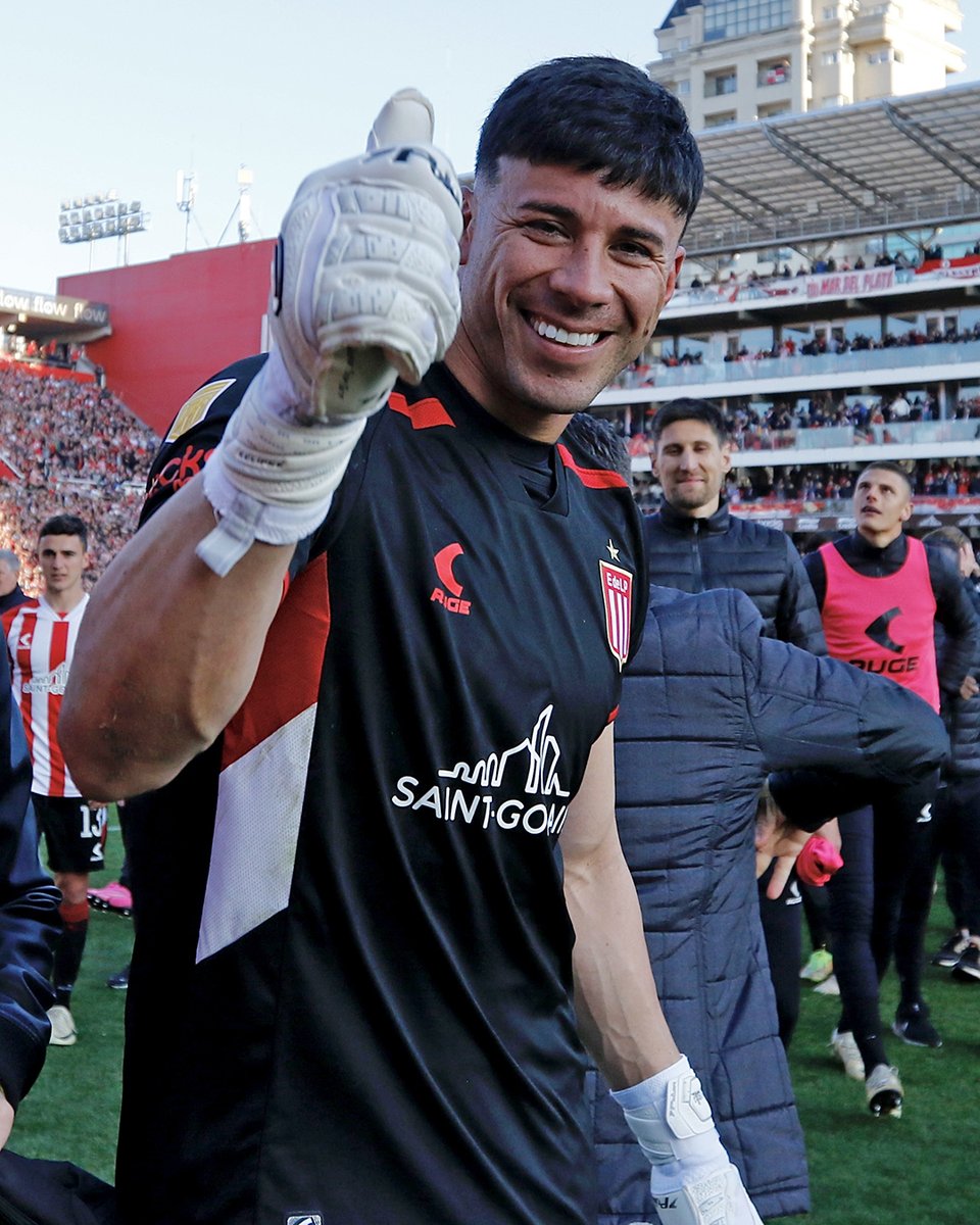 EdelpOficial's tweet image. Nuestras dos emociones en la cabeza 👍🥳