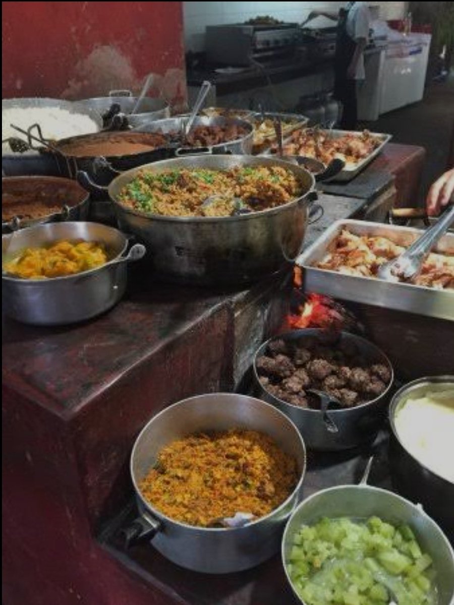 Lula vai fazer um pronunciamento hoje às 20:30 e a direita querendo fazer panelaço.

Sinto muito, há 18 meses minhas panelas estão cheias, mas se quiser eu bato palmas.