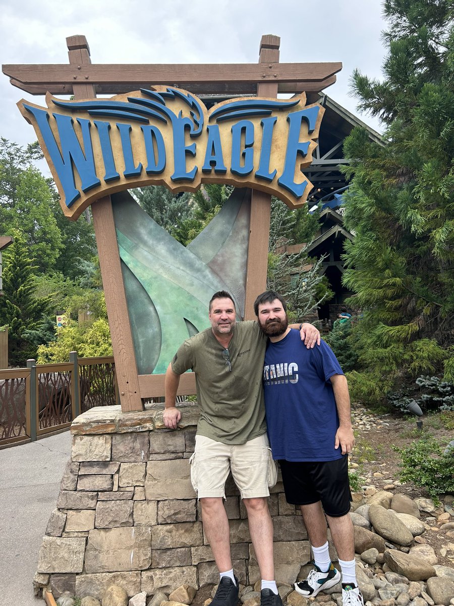 SabolSawyer's tweet photo. We are almost done with the photos of @Dollywood #dollywood I appreciate you all. 🤩🤩🤩 https://t.co/N14g0y8v44