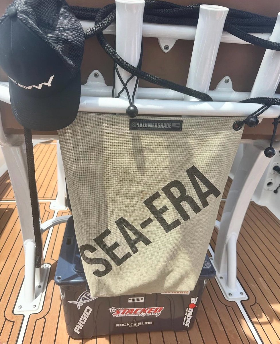 SpiderWebShade's tweet image. Happy Sunday Funday! ☀️Pack it all in with a custom printed @spiderwebshade BuggyBag! 🙌 Perfect addition to your boat or rig! 😎 Order yours today! #spiderwebshade #shadebrigade #sundayfunday