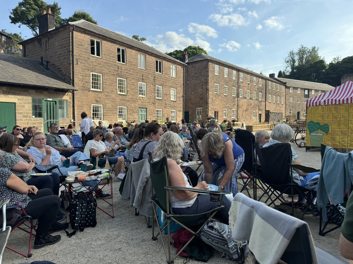 Mightychub's tweet photo. When a @pashleycycles #Pathfinder is used as a gate #stageprop you know you are in for a fine evening with @HandleBards @CromfordMills @DVMillsWHS an enjoyable evening of #Shakespeare #ShakespeareSunday #ComedyofErrors was had #audienceparticipation https://t.co/2AGerQoXtp