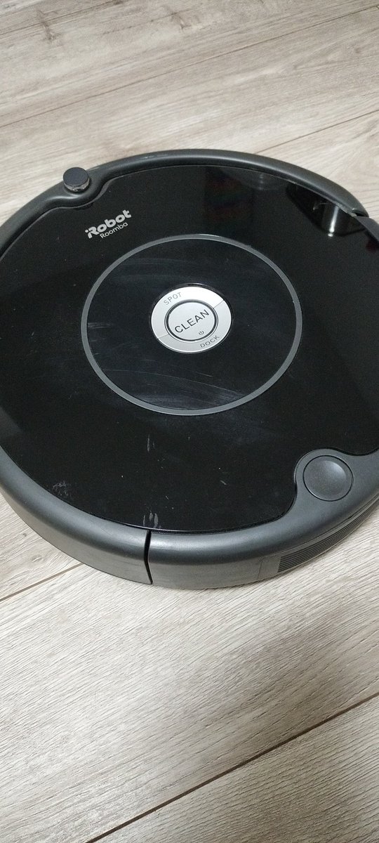 おはようございMondayです☀

昨日28㈰で無事営業を終了いたしました。沢山のお客様に来ていただき、お陰様で下半期で一番忙しかったです！ありがとうございます🙇

店を辞めて新たな一歩なので
とりあえずは新鮮な気持ちで退去日まで沖田(掃除)でも頑張ります⚔️

※写真はエブリ愛用そうじ機です🧹