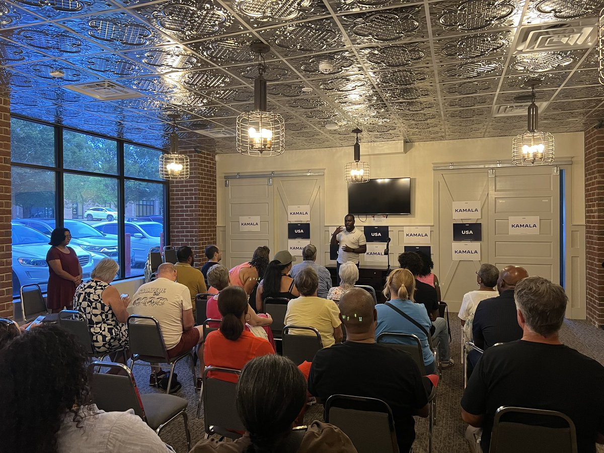 gabeamo's tweet photo. With 100 days until Election Day, from Durham to Chapel Hill to Rolesville, North Carolina is working to elect @KamalaHarris as our next President! 

Joined @NCDemParty staff &amp; volunteers to share some love &amp; support from the Ocean State!

Go to https://t.co/QfoLbMCyKp to help! https://t.co/iJQFfQJbNT