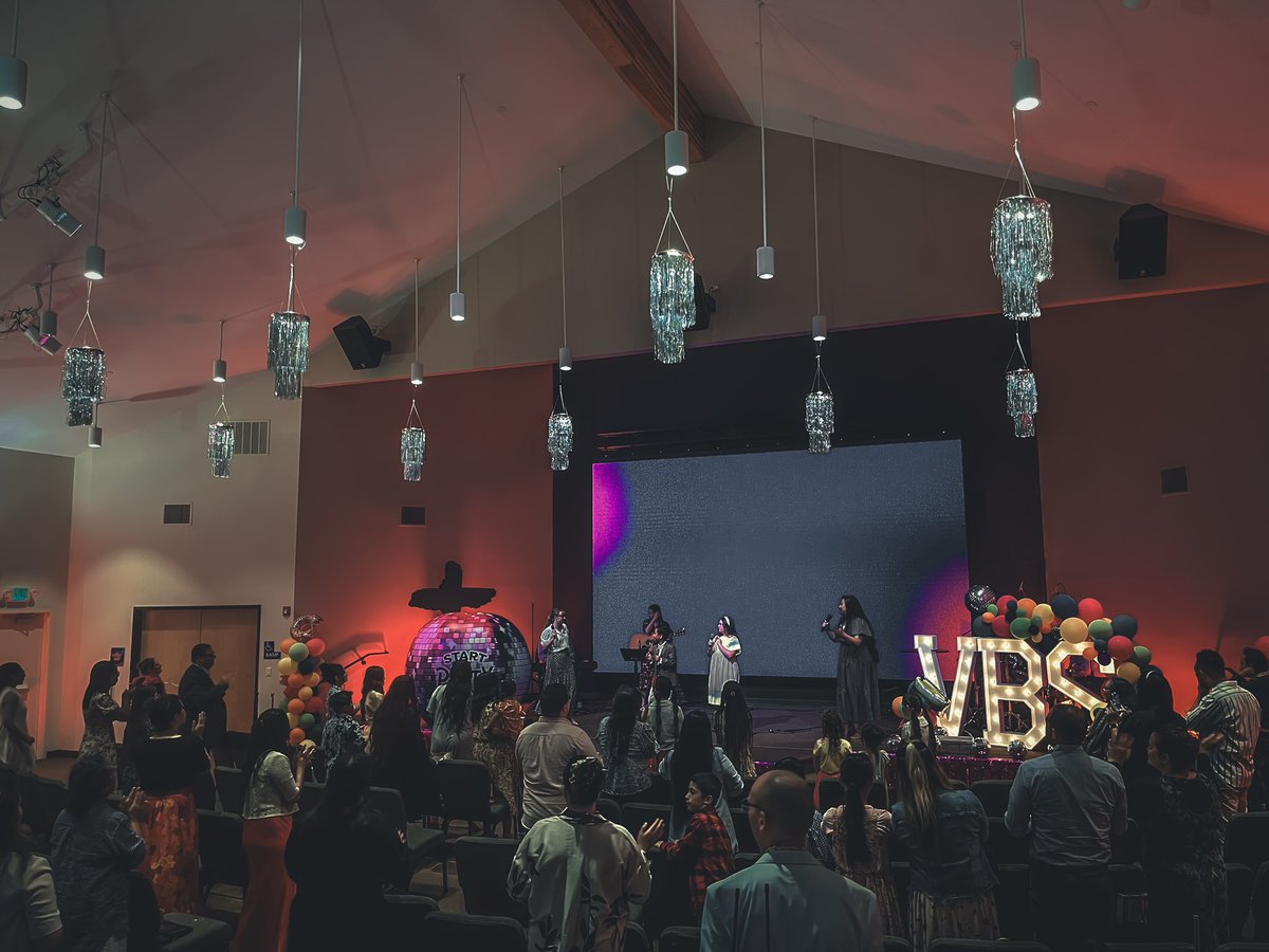 DavidMcGovern's tweet photo. The Acts Church Kids Min team KILLED IT today. #StartTheParty #KidsSunday https://t.co/gYz6FL2plK