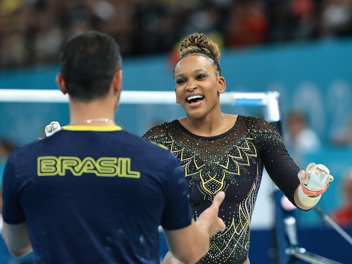 GIGANTES!

Rebeca Andrade e Flavia Saraiva estão entre as 24 melhores ginastas do mundo! Rebeca fez uma rotação impecável e passou em segundo. A pequena gigante Flavinha se qualificou em 11º. PRA CIMA! Brilhem demais!

📸 Ricardo Bufolin/CBG

#EletrobrasFla #Eletrobras