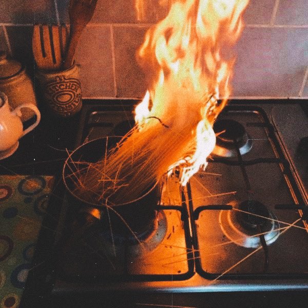 OfStoutLoyalist's tweet image. . . .cooking, still not a skill i’ve acquired .