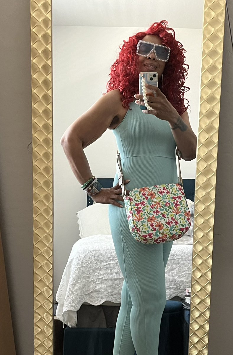 TriceLiving4GOD's tweet image. And??? It be your own damn kids🤦🏽‍♀️🤦🏽‍♀️🤦🏽‍♀️ Nisa said I look like a mermaid today🤣🤣🤣 
#kidcomedy #ItBeYourOwnKids