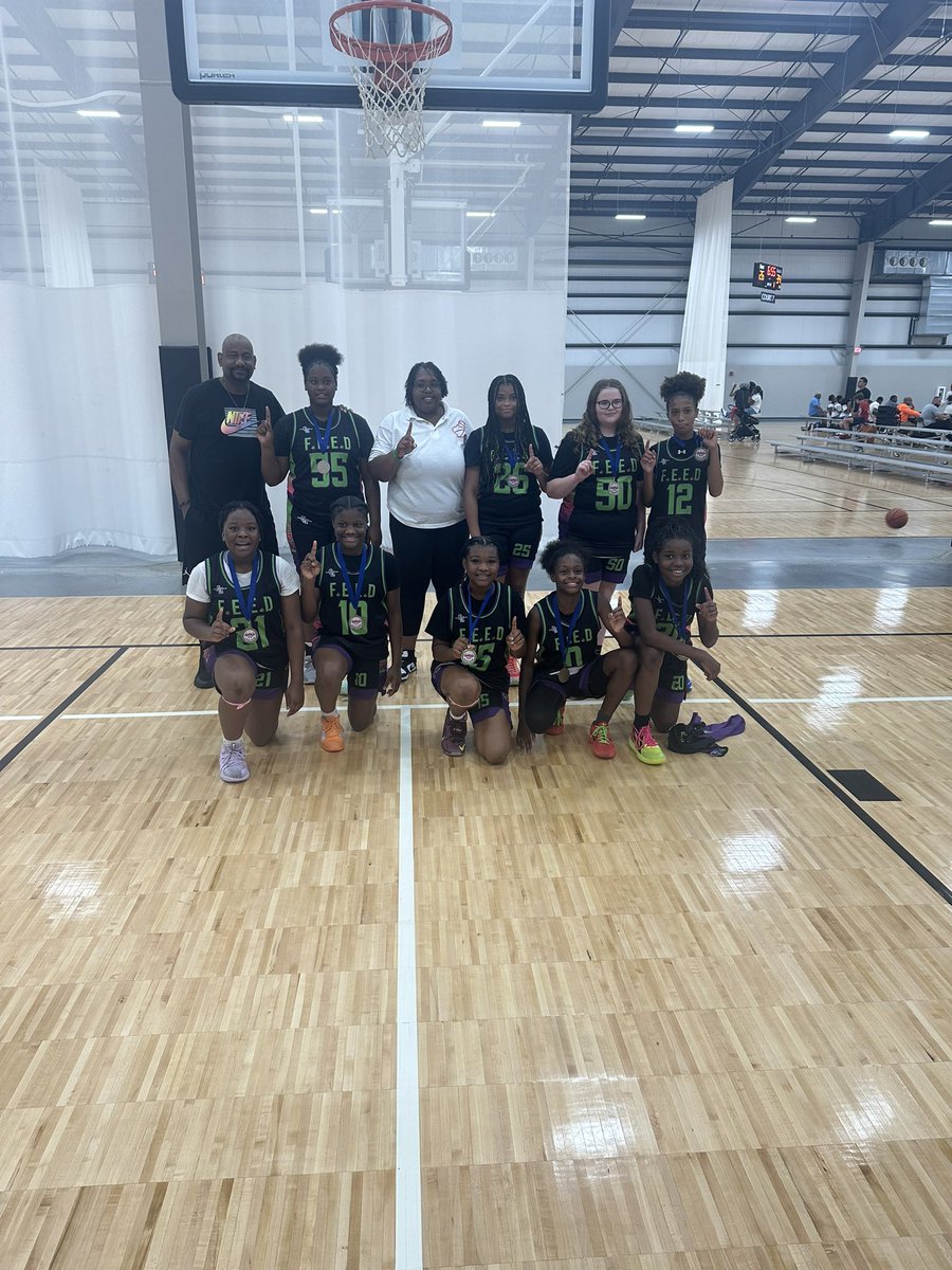 Linda Graham tweet media