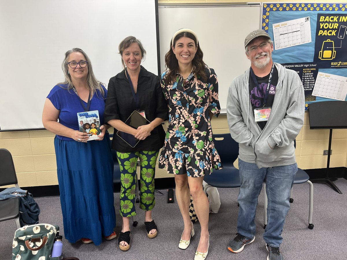 Thank you to <a href="/AndersonsBkshp/">Anderson's Bookshops</a>, Lorie Barber, <a href="/KReilley5/">Katie Reilley</a> and <a href="/Mrs_McHugh/">𝕄𝕣𝕤. 𝕄𝕔ℍ𝕦𝕘𝕙  (Steph)</a> for all of your time and effort put into creating an amazing experience at @LITapalooza! Beyond well done!