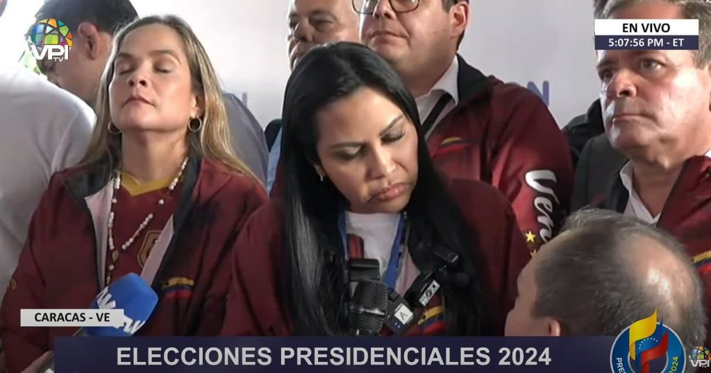 PedroKonductaz's tweet photo. Que está pasando señores! 🤯🤯🤯🤯 las caras de la derrota. De verdad Uds creían que estaban ganando por 30 puntos. https://t.co/TTXiX2xjxn
