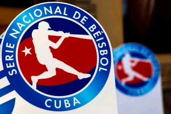 liamgonzalez419's tweet image. Leñadores de #LasTunas campeón en la 64 Serie Nacional de Béisbol. Gran victoria para el equipo #Verdirrojo Muchas felicidades Campeones