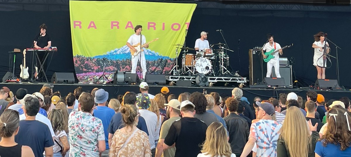 Ra Ra Riot (@rarariot) on Twitter photo Chicago, it’s an honor to play in your incredible city - one that we never take for granted 🙌 had a blast with <a href="/vampireweekend/">Vampire Weekend</a> and PRINCEss these last couple of nights! Thanks to everyone who came out early to catch us, and for saying hi! The Second City is #1 in our hearts 🩵 Chicago, it’s an honor to play in your incredible city - one that we never take for granted 🙌 had a blast with <a href="/vampireweekend/">Vampire Weekend</a> and PRINCEss these last couple of nights! Thanks to everyone who came out early to catch us, and for saying hi! The Second City is #1 in our hearts 🩵