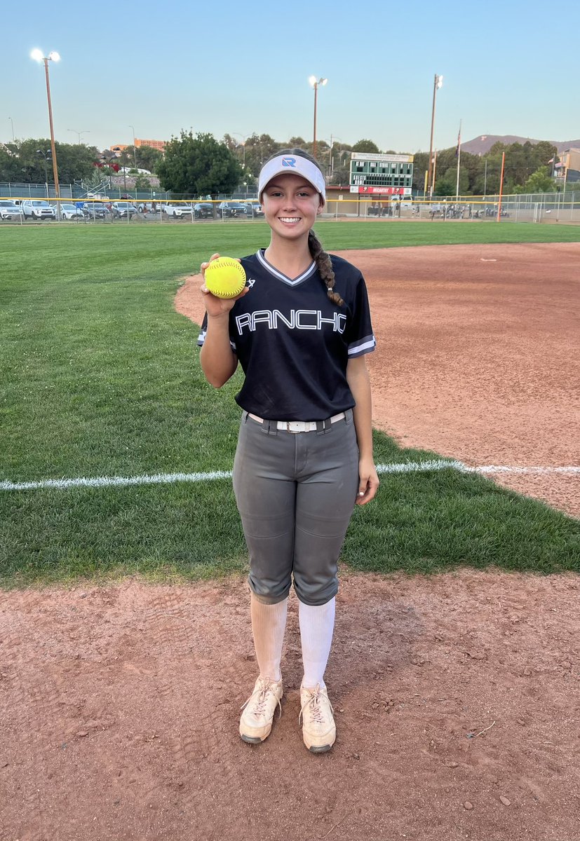 K_Robison_2026's tweet photo. July 27-28, 2024
SECOND PLACE‼️

•Video- OVER THE FENCE HOMERUN!!!!

•Weekend AVG- .462

•Weekend RBI’s- 9

#softball #playlikeagirl #fastpitch #fastpitchsoftball #16U #softballers #homerun #clubsoftball #clubsports #travelsoftball #girlpower #secondplace #double #eastonghost https://t.co/U9uvOMhUrJ