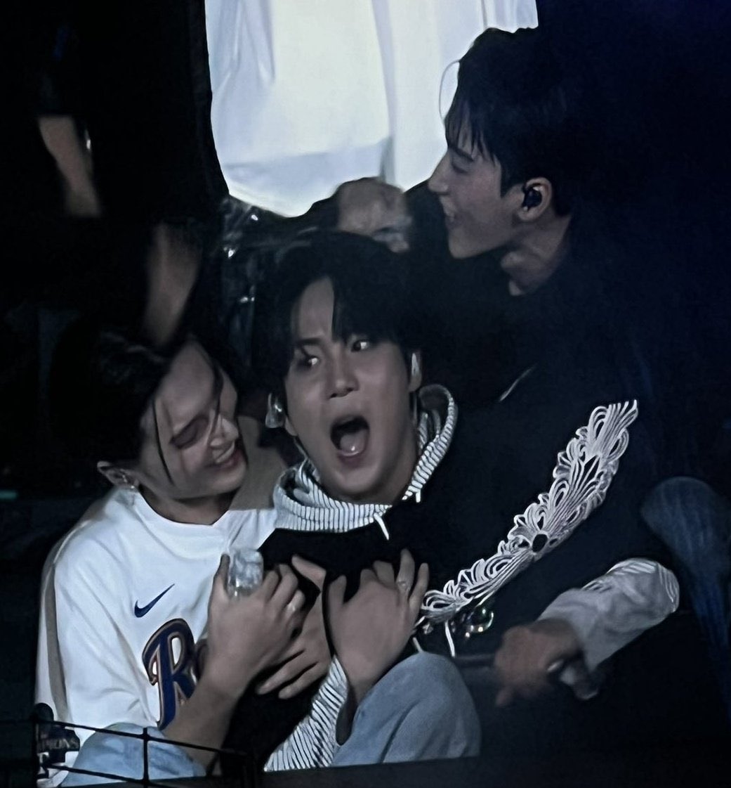 sanyapper's tweet image. Woosan’s baby bear jongho~🤭💕

#산 #SAN #CHOISAN #TowardsTheLight #ATEEZinArlington #Will_To_Power #ATEEZ