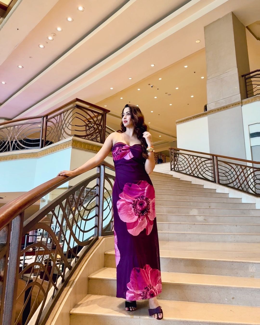 GTn6DUdbsAAiGz2?format=jpg&name=large