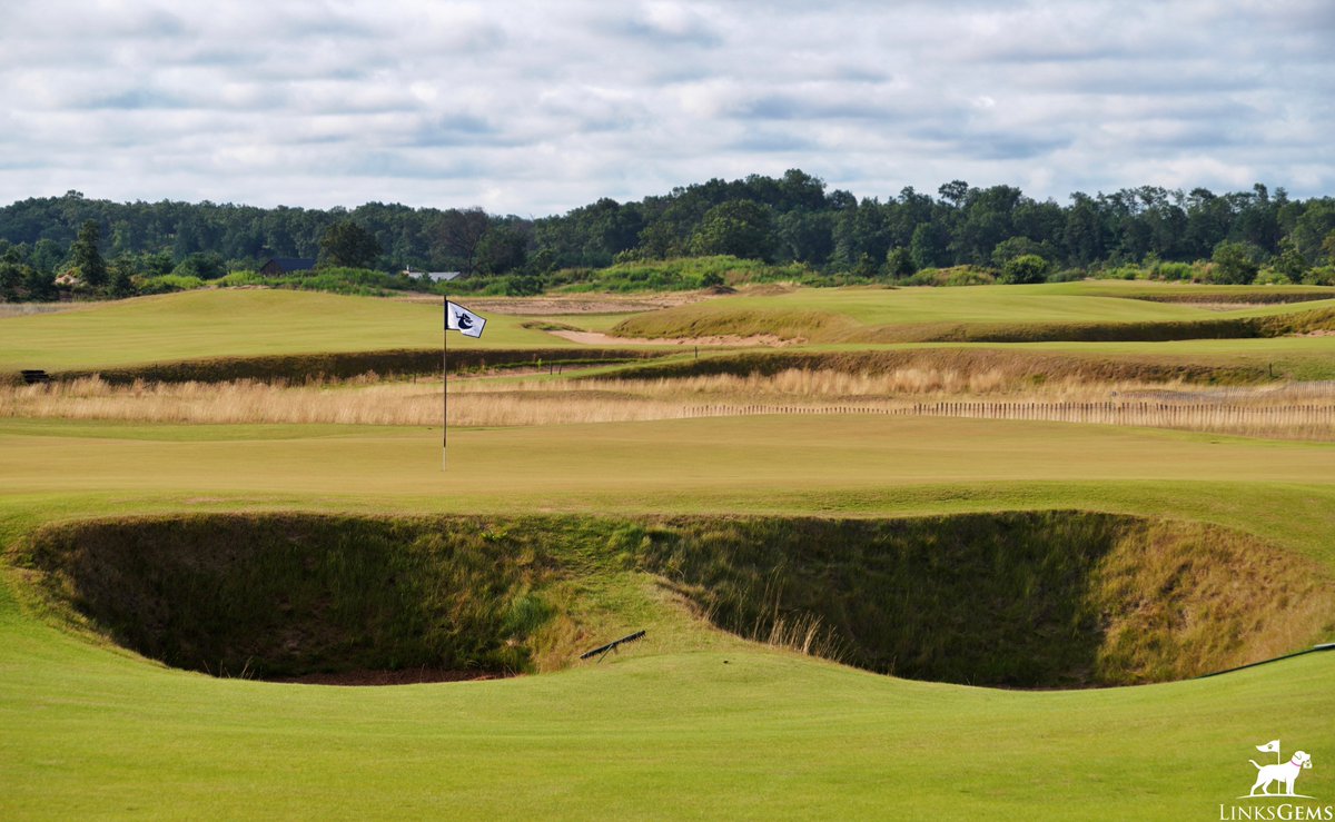 LinksGems's tweet photo. A few more from this week’s visit to the Lido at Sand Valley, by extremely popular request.

If you ever wanted to know why I love these kinds of courses, or why people (like me) nerd out over the architecture of Charles Blair Macdonald and Seth Raynor, just make plans to visit Sand Valley and play this resurrected Macdonald design.

That this place exists once again makes me unspeakably happy.