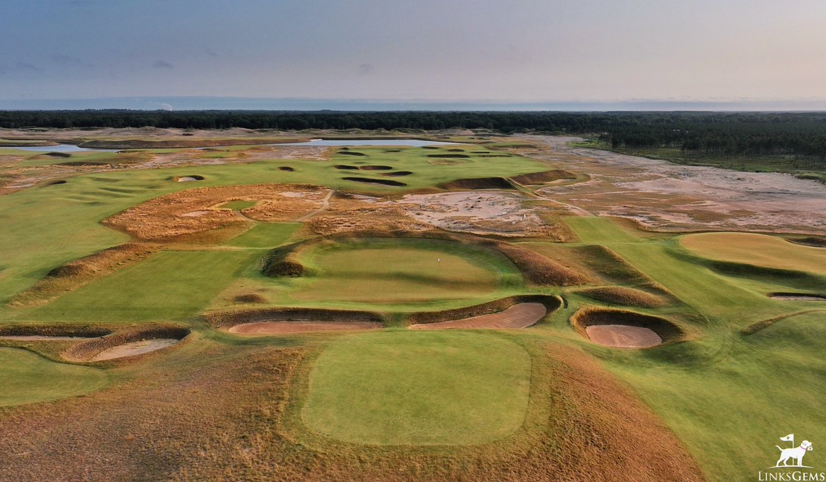 LinksGems's tweet photo. A few more from this week’s visit to the Lido at Sand Valley, by extremely popular request.

If you ever wanted to know why I love these kinds of courses, or why people (like me) nerd out over the architecture of Charles Blair Macdonald and Seth Raynor, just make plans to visit Sand Valley and play this resurrected Macdonald design.

That this place exists once again makes me unspeakably happy.