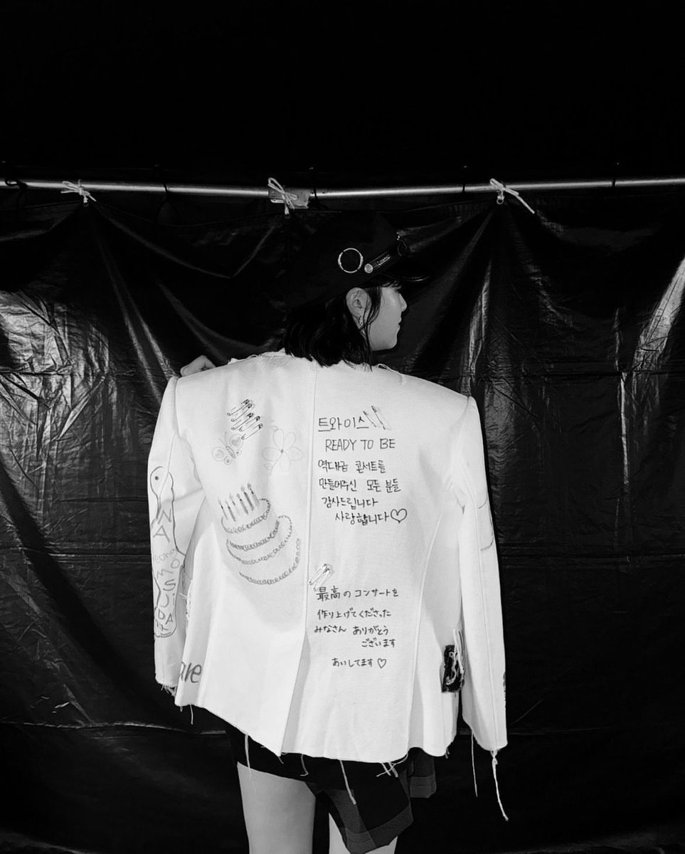 wherever you are jeongyeon 😭🖤