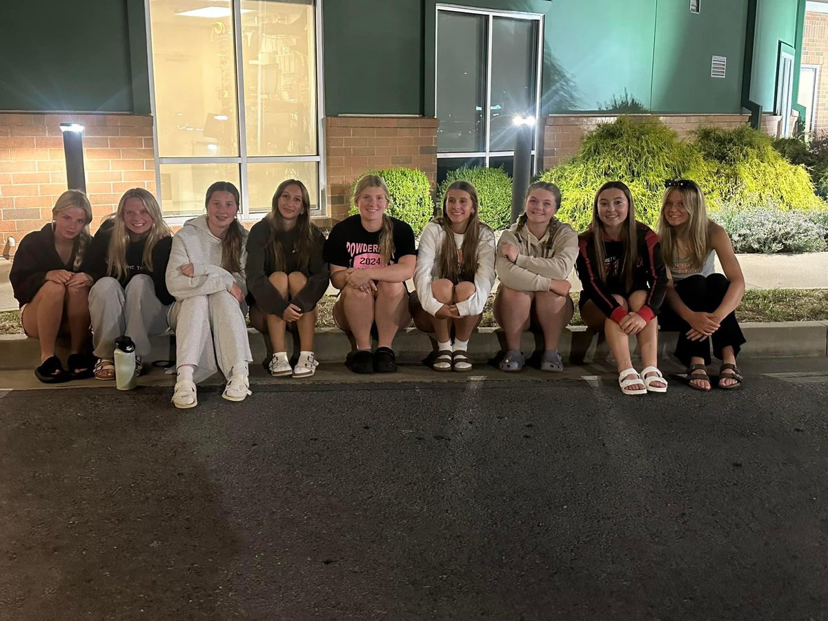 chardonSTORM16U's tweet photo. Can’t wait till next year, so this special, talented, &amp; close knit team can play together again! Congrats to all on an absolutely awesome season! 
@izzy_holler 
@tatumca23108156
@emmaandd1
@ellahen60882571
@madisonkilpeck
@kilpeckmorgan
@addynovak_12
@kayleeswaidner
@addelynn0830 https://t.co/Zn3wjaJ0PN