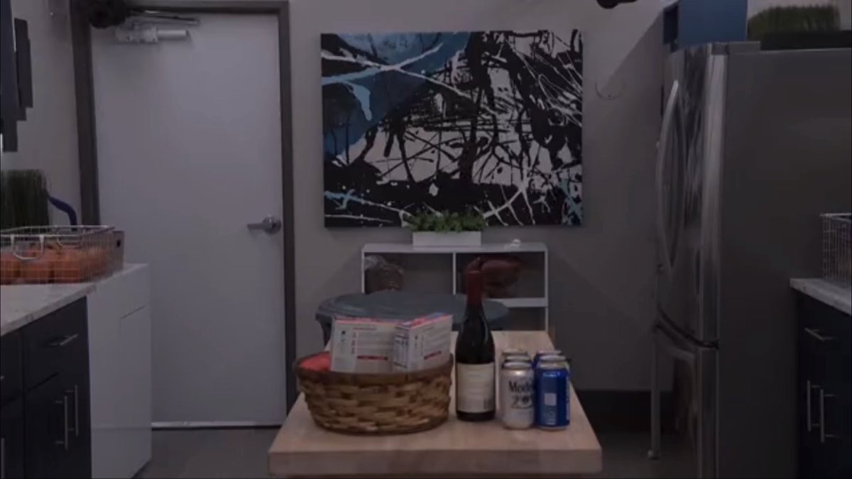 bbscreenshots's tweet photo. joseph birthday party pack has arrived #BB26 https://t.co/1etVECOyWP