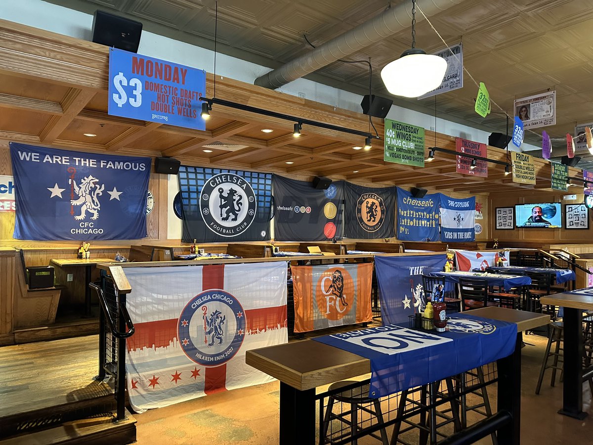 Chelsea_Chicago's tweet photo. @BrothersSoBe Last but not least thank you @ChelseaFC @ChelseaFCinUSA Marketing, Web/Social, Events, &amp; Brand teams for partnering with us on another stellar event, this one featuring Carlo Cudicini! These events are great at giving supporters old and new something special to mark their trips! https://t.co/j9CuQVKIh7