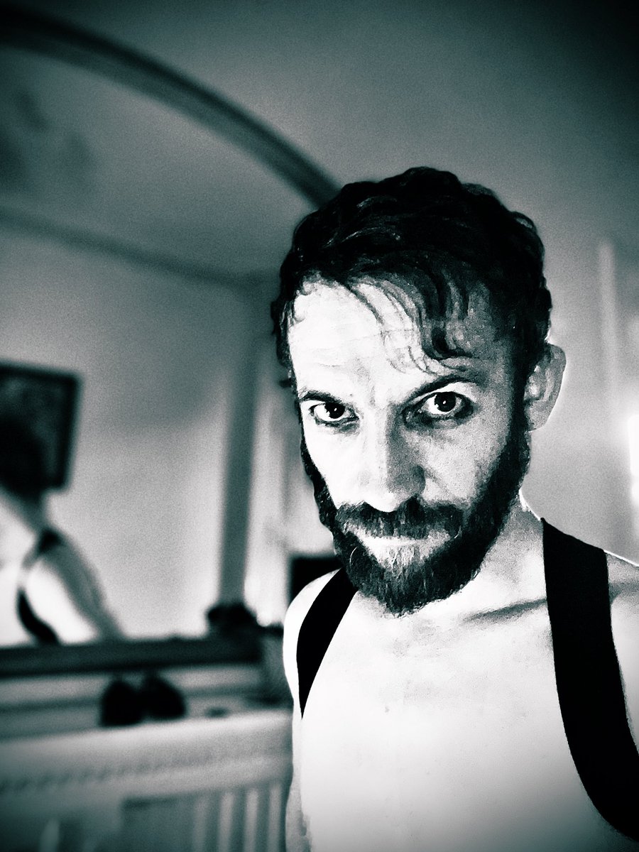 𝗚𝗜𝗡𝗚𝗘𝗥. tweet media