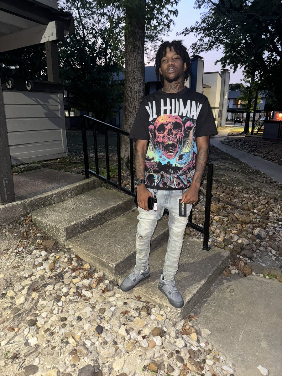 3wayz_'s tweet photo. ..So Much Shii☔️Running Thru Brain🧠I Can Illustrate A Book📖But Everything Aint What It Seem👐🏽It As Simple As It Look♿️💙..
#bæhelp3wayz🅿️💙
#LongLiveCee🩸 https://t.co/ApkOnOQBEs