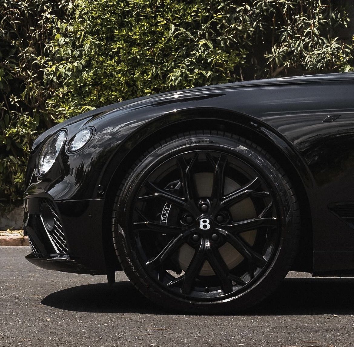 LuxuryCars365's tweet photo. Bentley Continental GT S ♠️ https://t.co/w3xo8Wc2OI