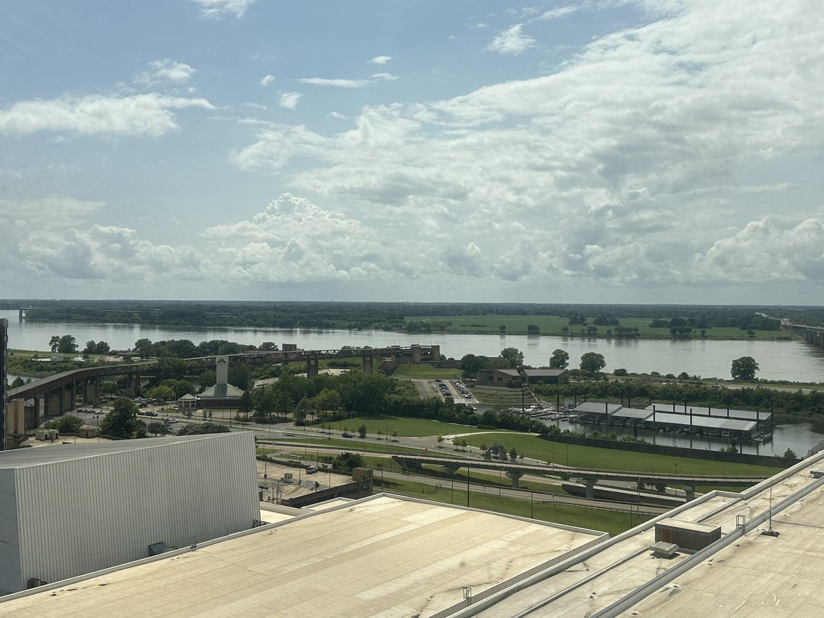 sharing with colleagues and friends at the welcome reception at the <a href="/APS_OIP/">APS Office of International Programs</a> <a href="/plantdisease/">The American Phytopathological Society</a> in Memphis TN USA annual meeting 2024 of the APS <a href="/agroutal/">Escuela de Agronomía</a> <a href="/UTalca/">Universidad de Talca</a> <a href="/SochifitChile/">Sochifit</a> <a href="/postgradoUTalca/">Postgrado UTalca</a>