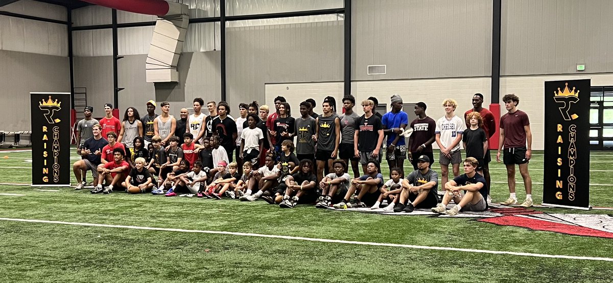 Thank you Coach Galu, Diane <a href="/dtagovailoa/">Diane Tagovailoa 🐢🐬🐘🤙🏽🐅</a> , all the coaches, receivers, and all the QB’s. So much great competition and growth working with <a href="/raisingchamps_/">Raising Champions</a> The grind never stops!  # OUTWORKEMALL!!! #nevernotworking <a href="/coachmarkf/">Mark Freeman</a> <a href="/QB_CoachColeman/">Nick Coleman</a> <a href="/QBHitList/">QBHitList.com</a> <a href="/BamaPrepsFB/">BamaPreps</a>