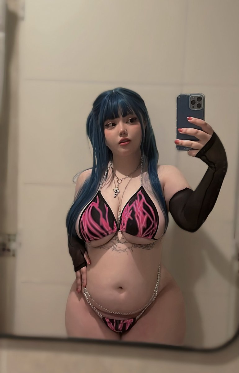 hiii RT if u like tummys c: 🫶🏻