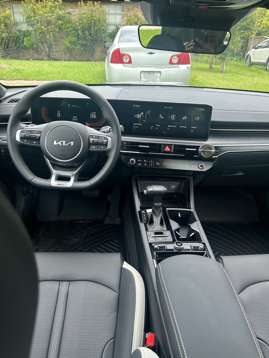 𝙱𝙺 . tweet media