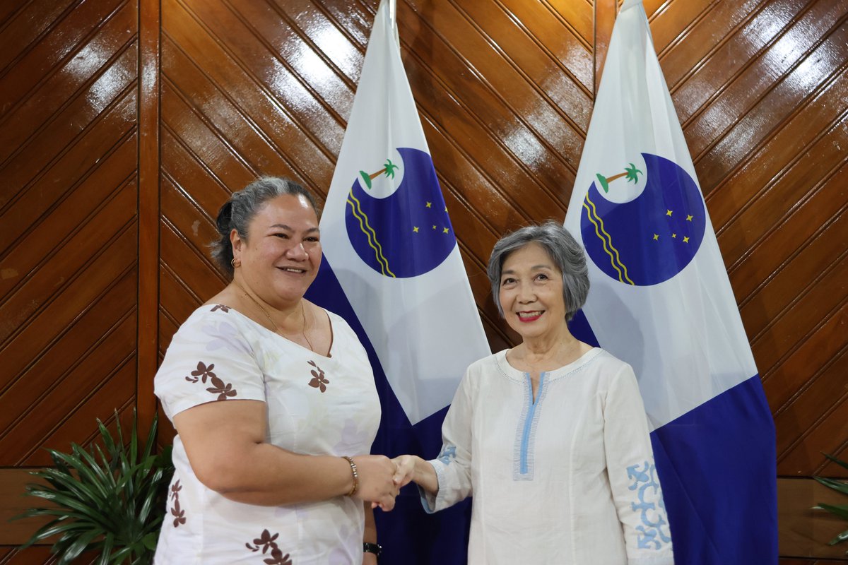 ForumSEC's tweet photo. PIF DSG Desna Solofa received a courtesy call from 🇸🇬 Non-Resident Ambassador to PIF, H.E Mary Seet -Cheng. Key discussions included #2050Strategy, #53PIFLM, updates on continued collaboration &amp; engagement especially in areas of capacity building &amp;human resources development. https://t.co/5znxTmgp2W