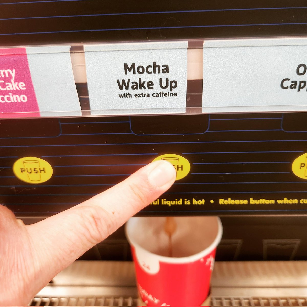 It's definitely been an "extra caffeine" kind of day.  #wawaforthewin #mochawakeup #obsessed #hotchocolatecoffee #toomanycaloriestocount <a href="/Wawa/">Wawa</a>