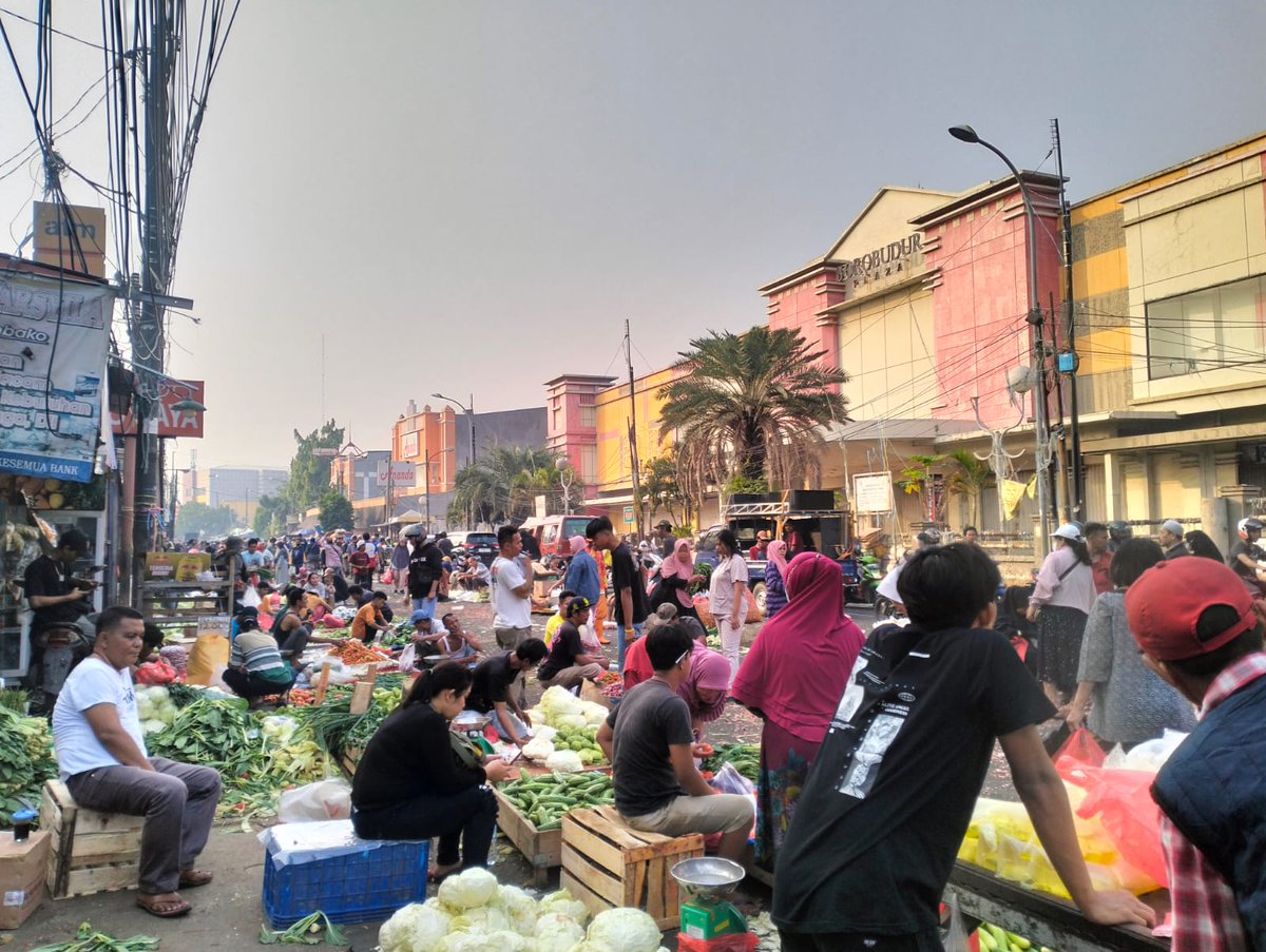 Indah nya Jl Juanda <a href="/pemkotbekasi/">Pemerintah Kota Bekasi</a> Jl Negara Legendaris kebanggaan kita bersama, Mari kita jaga bersama Kebersihan, Kerapihan dam Keindahan nya <a href="/kemendagri/">Kementerian Dalam Negeri</a>