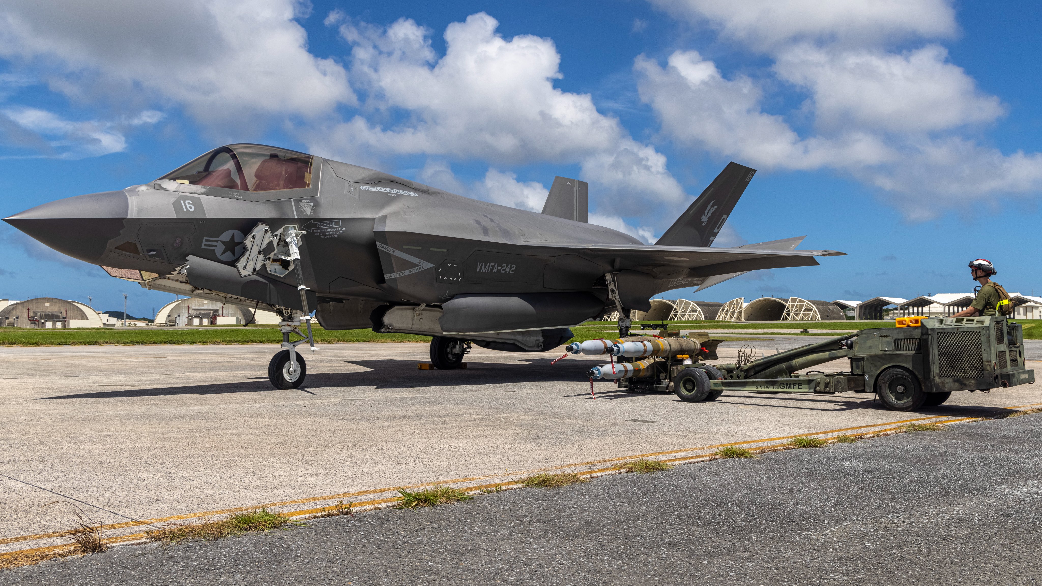 フランクリンミント　VMFA-321 戦闘攻撃飛行隊 高価値 フランクリンミント 戦闘攻撃飛行隊 VMFA-321 航空機